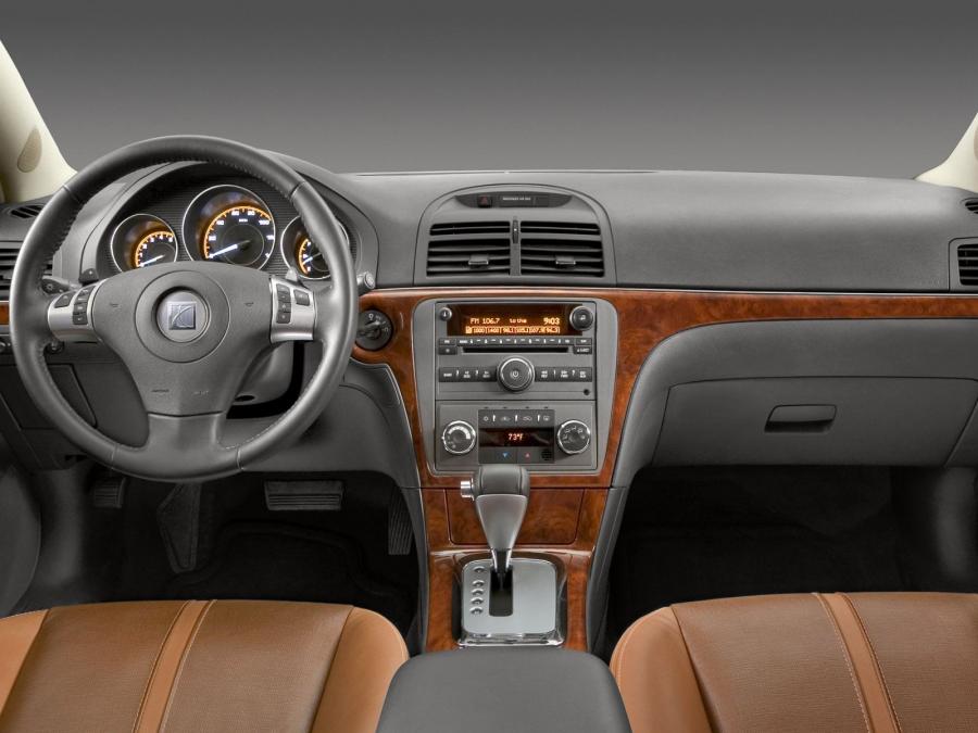 Торпедо Saturn Aura 2008 года  (фото 8 из 46)